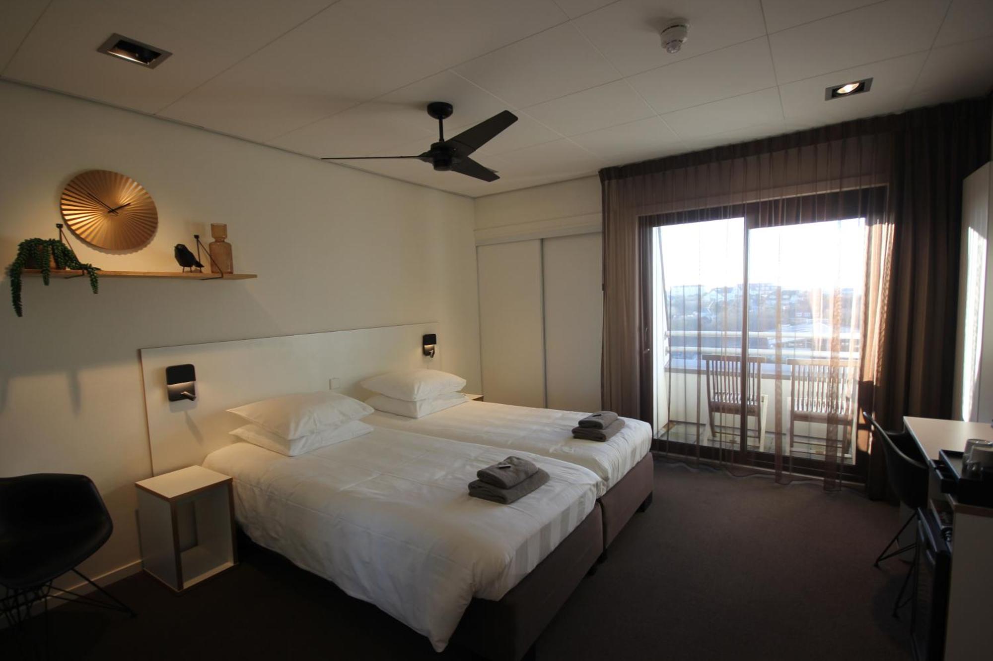 Hotel Hogerhuys - Adults Only Noordwijk Bagian luar foto